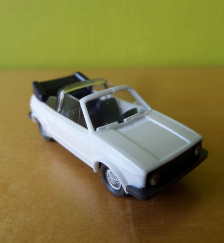 Wiking H0 10046 VW Golf cabrio wit