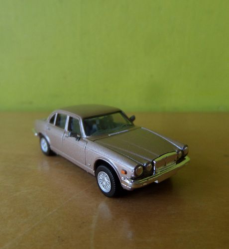 Herpa H0 430814 Jaguar XJ serie 3