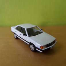 PCX H0 870436 Audi 100 C3