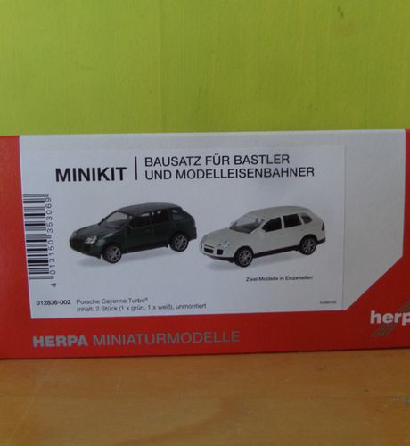 Herpa H0 012836-002  set 2x Porsche Cayenne