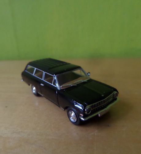 Brekina H0 20472 Opel Rekord Caravan