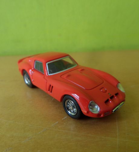 Micro city H0 0057 Ferrari 250 GTO rood