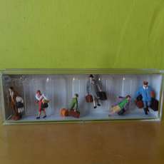 Preiser H0 12445 Reizigers uit 1925