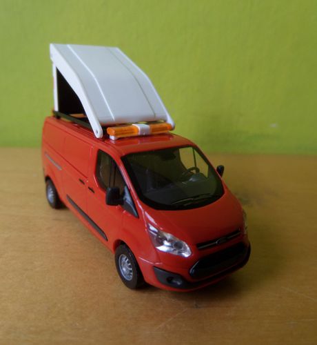 Busch H0 52424 Ford Transit Zwaar transport