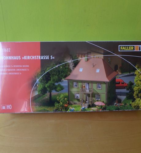 Faller H0 130682 Woonhuis "kerkstraat 5"