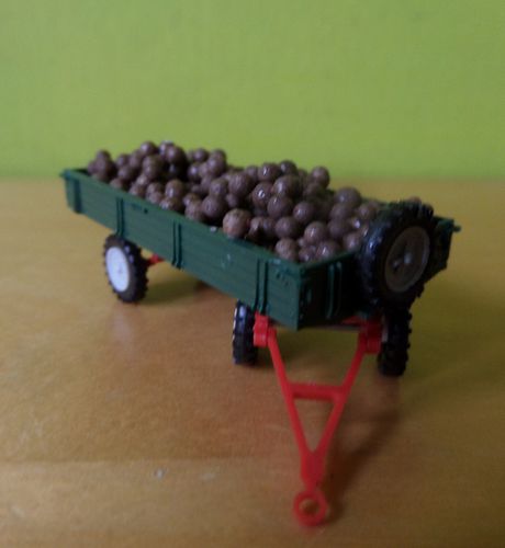 Busch H0 10222 Aanhanger met aardappels