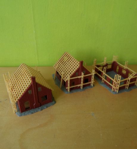Faller N setje huisjes in aanbouw
