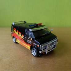 Brekina H0 18258 Chevrolet C 20 "D.A.R.E."