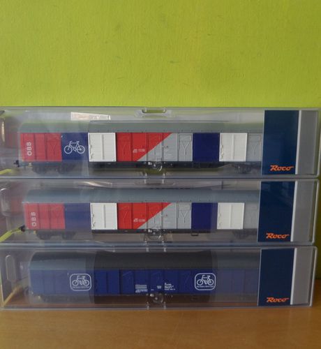 Roco H0 77022  ÖBB 3-delige fiets wagon set