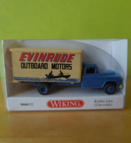Wiking H0 44402 Chevrolet  "Evinrude"