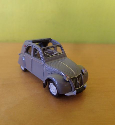 SAI H0 6010 Citroen 2 cv open grijs