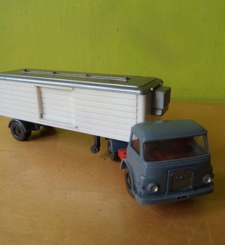 Wiking H0 klassieke  MAN 415  koelwagen