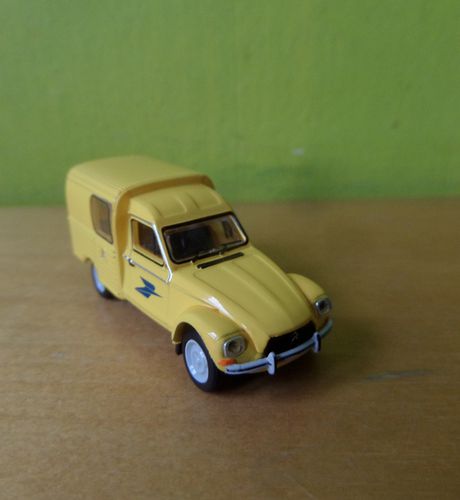 Brekina H0 14281 Citroen Acadiane " La Poste"