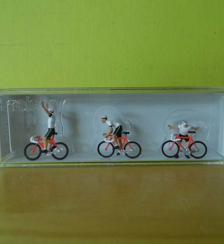 Preiser H0 25005 Wielrenners Team 2