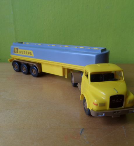 Wiking H0 78007 MAN Tankwagen Aurepa