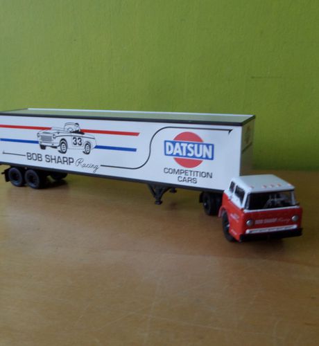 Brekina H0 86330 Ford C serie " Datsun"