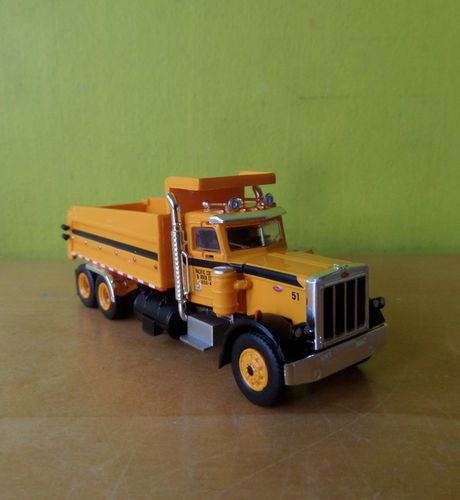 Brekina H0 86295 Peterbilt 359 Kiepwagen