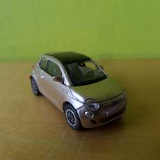 PCX H0 870560 Fiat 500 E  licht roze