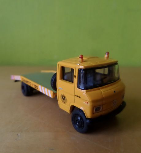 Brekina H0 36740 MB L 508 Sleepwagen ÖAMTC