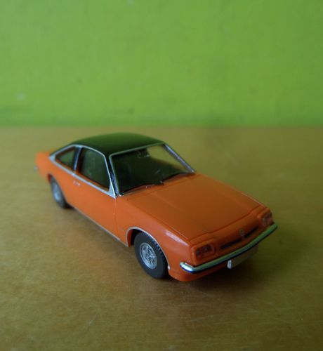 Wiking H0 23404 Opel Manta B