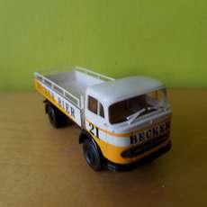 Brekina  H0 Mercedes L328  Becker bier