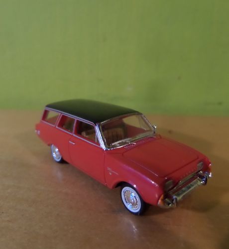 Brekina H0 19478 Ford Taunus P3 Turnier