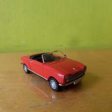 Brekina H0 29175 Peugeot 204 Cabrio rood