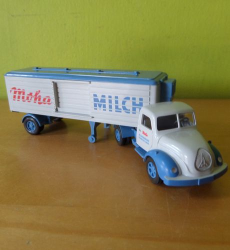 Wiking H0 52004 Magirus Melktransporter