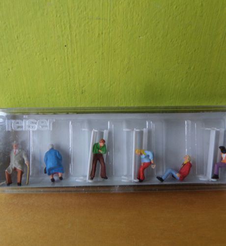 Preiser H0 10027 Stelletjes op banken