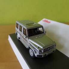 Schuco H0 26764 Mercedes G zilver