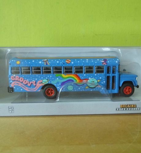 Brekina H0 61334 Dodge S 600 Hippie bus