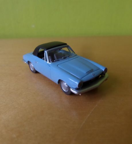 Wiking H0 18749 BMW 1600 GT Cabrio blauw