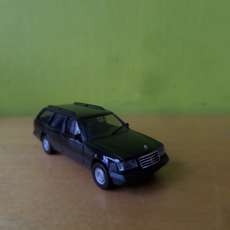 Herpa H0 29049 Mercedes E klasse T