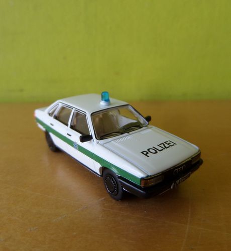 PCX H0 870713 Audi  80 B2 Polizei
