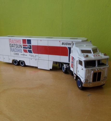 Brekina H0 85740 Kenworth K100 Datsun Racing