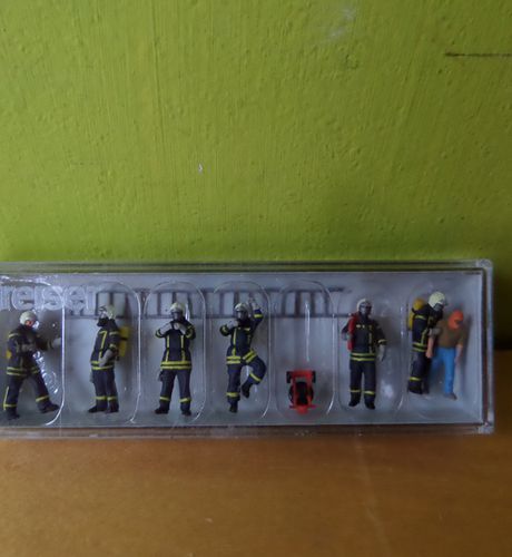 Preiser H0 10765 Moderne brandweer mannen