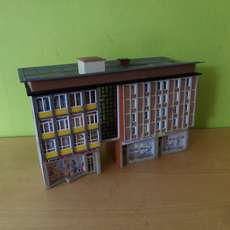 Faller H0 "Moderne " flat met winkels