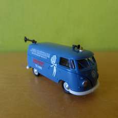 Brekina H0 32309 VW T1b "VW Kriechbaum"