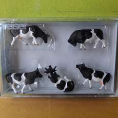 Preiser H0 14155 Zwart witte koeien
