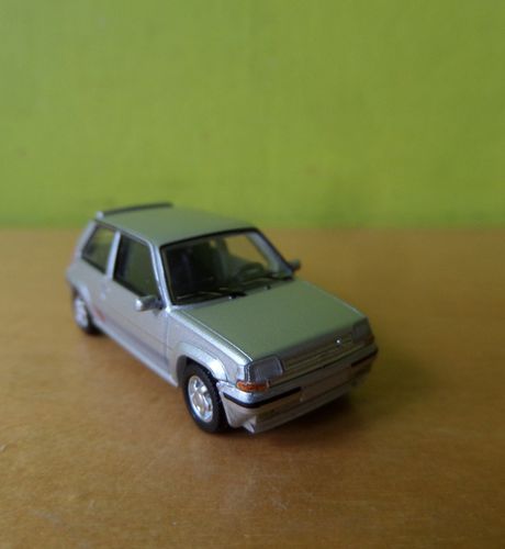 PCX  H0 870299 Renault 5 GT Turbo