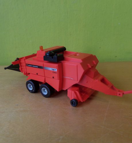 Wiking H0 3960128 Massey Ferguson balenpers