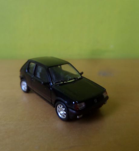 PCX H0 870504 Peugeot 205 GTI zwart