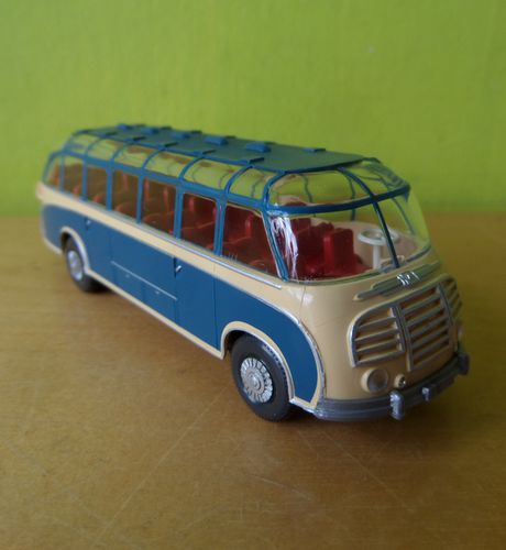 Wiking H0 73005 Setra S Reis bus