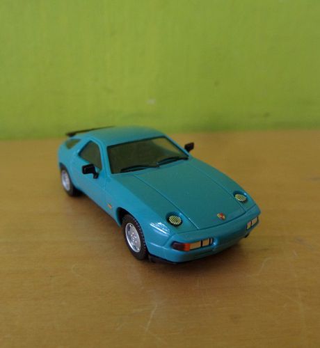 Herpa H0 023580 Porsche 928 S4