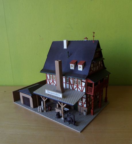 Vollmer H0 Vakwerkhuis Smederij