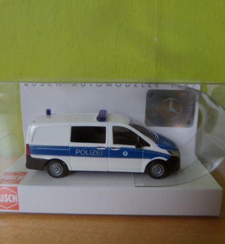 Busch H0 51187-01 MB Vito Polizei