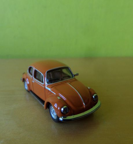 Herpa H0 421096  VW kever 1303 oranje