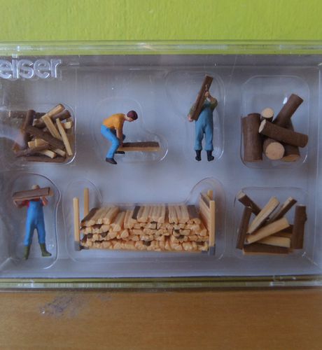 Preiser H0 10707 Hout verzamelen