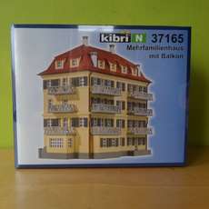 Kibri N 37165 Familie huis met balkons