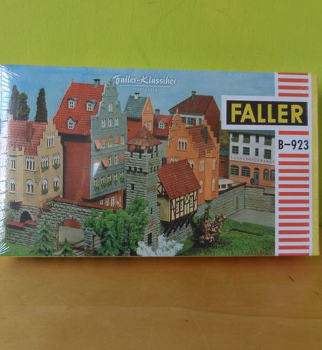 Faller H0 / TT 109923  / B-923 Klassieke Stadsmuur